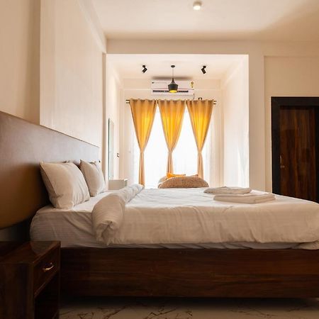 The Kaziranga Address Hotel Buitenkant foto