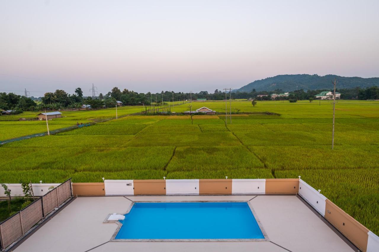 The Kaziranga Address Hotel Buitenkant foto