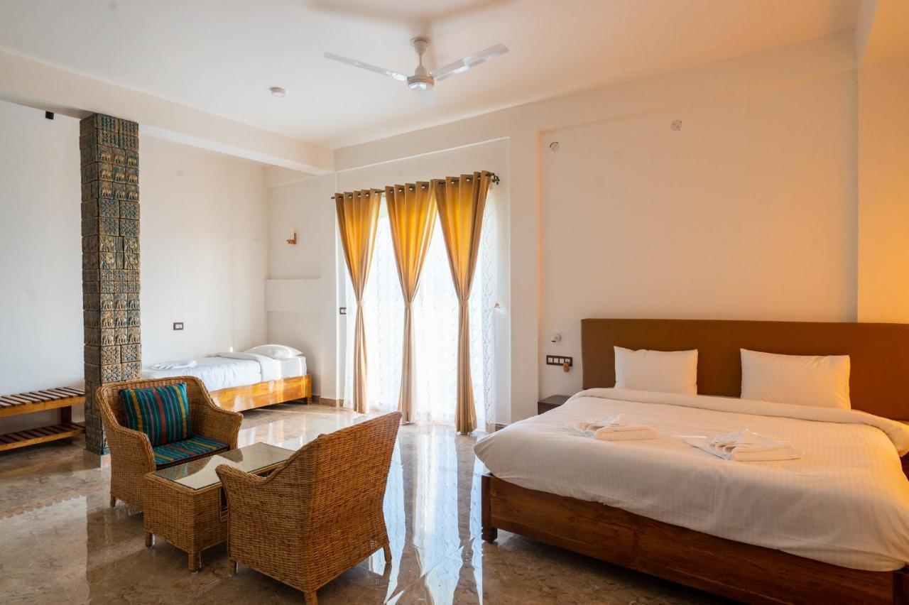 The Kaziranga Address Hotel Buitenkant foto