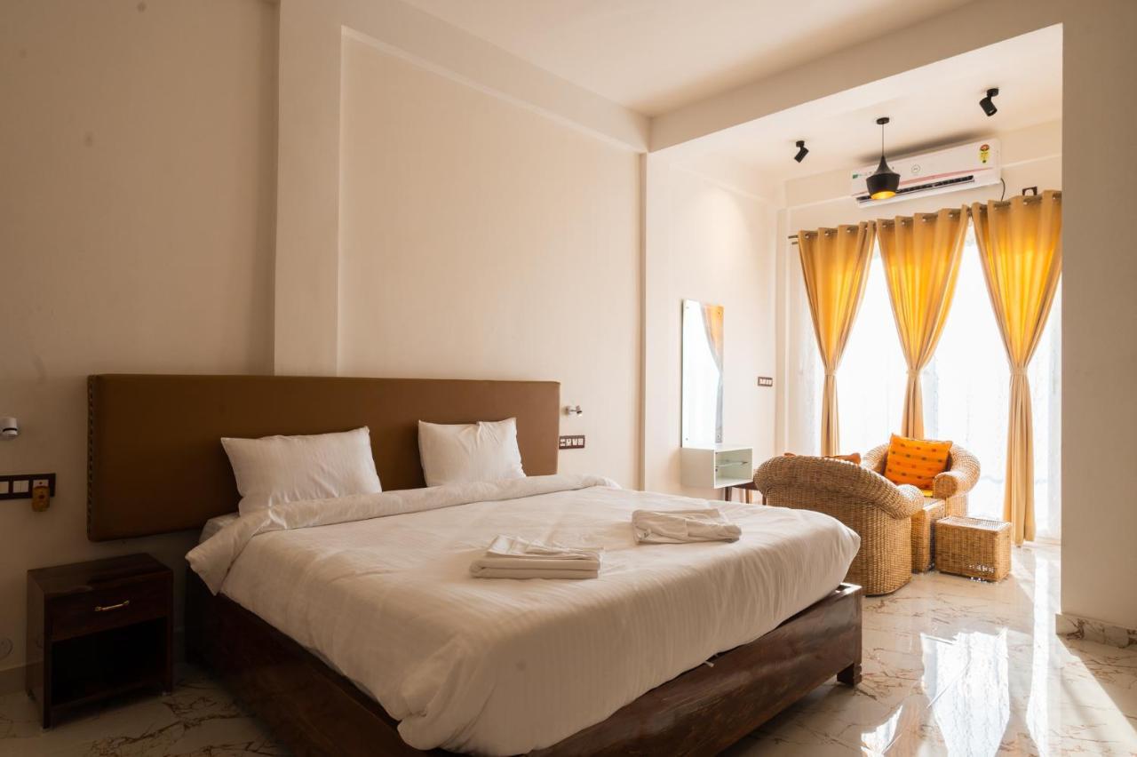 The Kaziranga Address Hotel Buitenkant foto