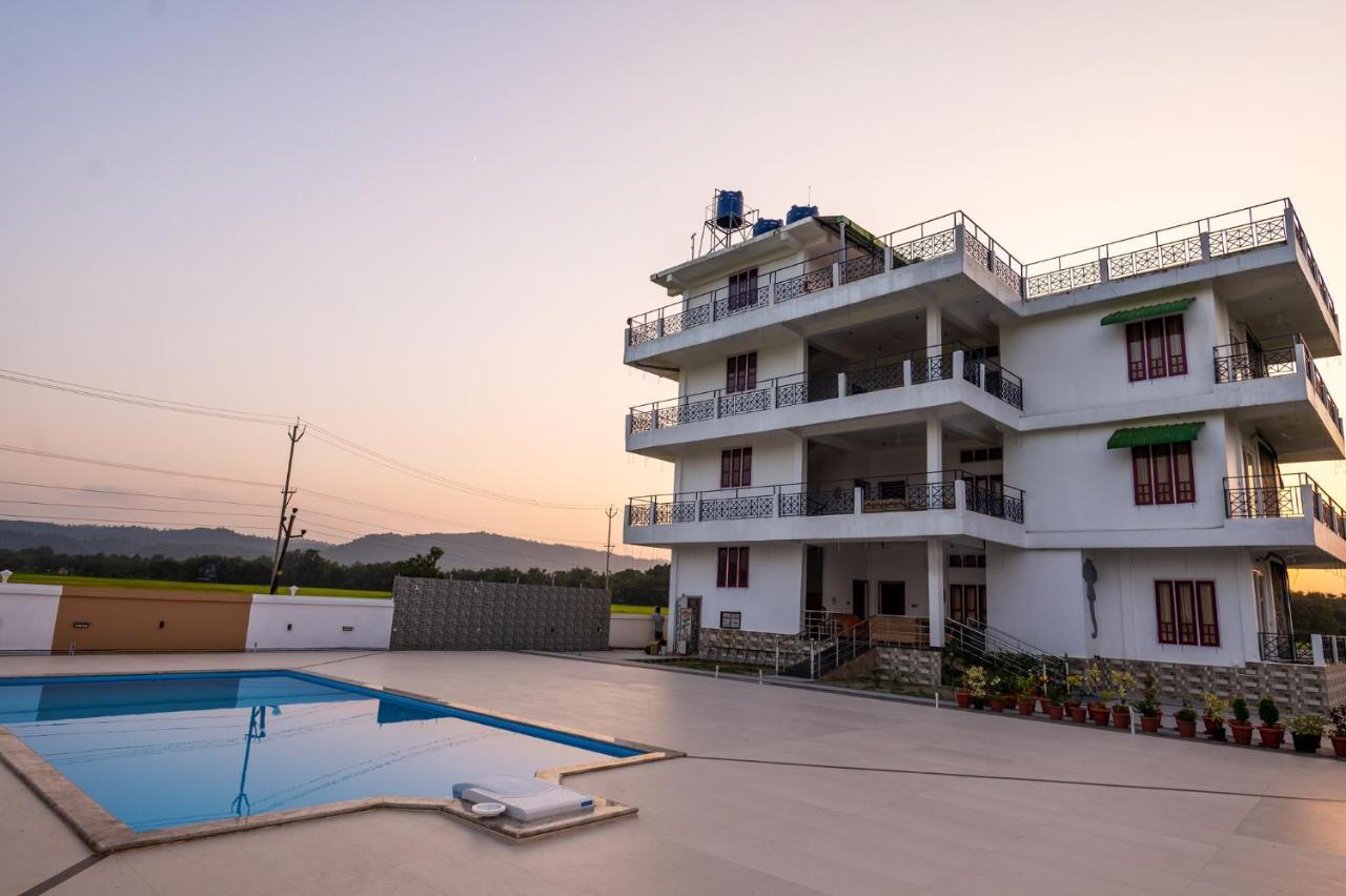 The Kaziranga Address Hotel Buitenkant foto