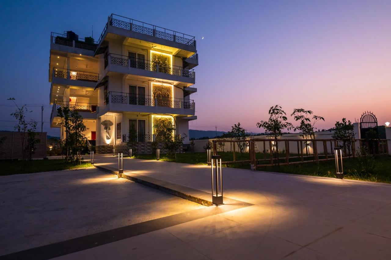 The Kaziranga Address Hotel Buitenkant foto
